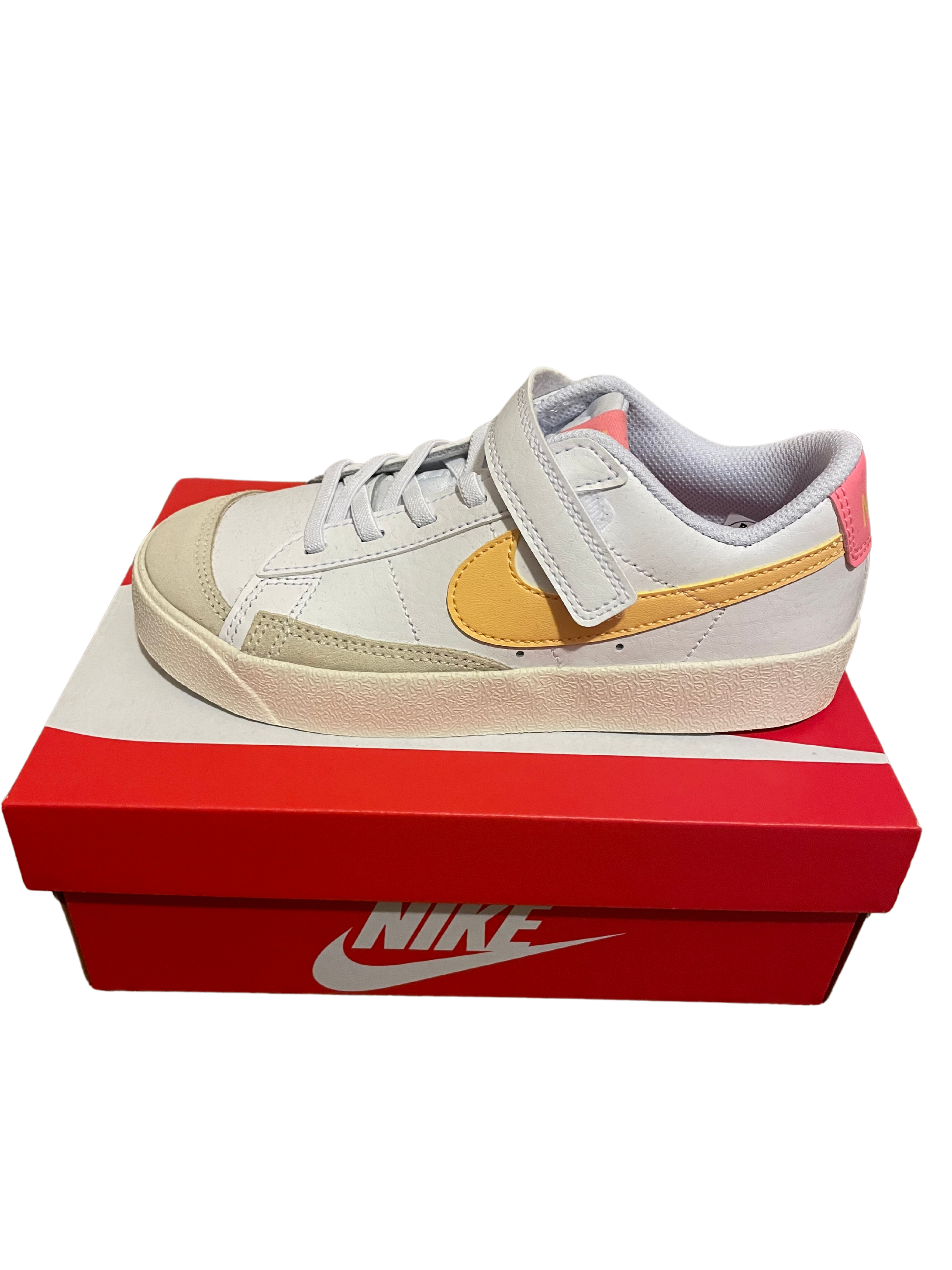 NIke Low Blazer